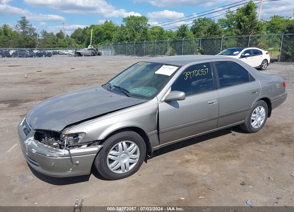 2000 TOYOTA CAMRY LE VIN: 4T1BG22K4YU670455