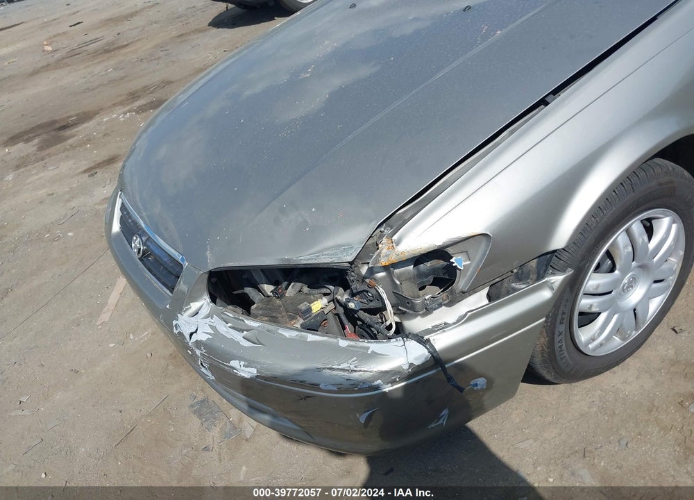 2000 TOYOTA CAMRY LE VIN: 4T1BG22K4YU670455