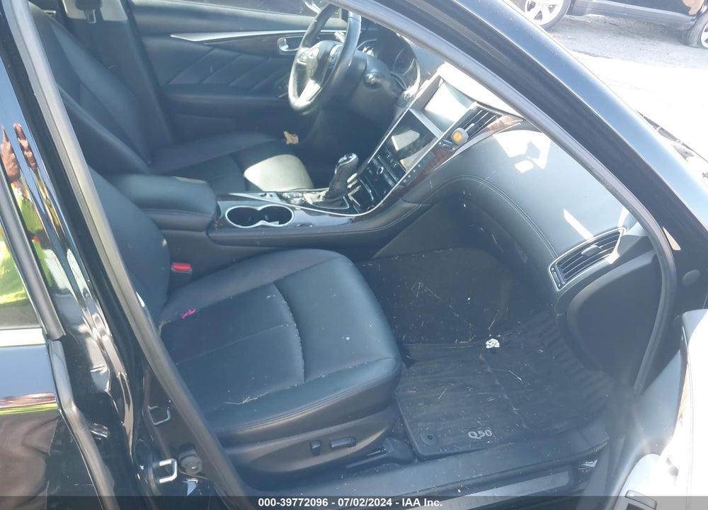 2018 INFINITI Q50 3.0T LUXE VIN: JN1EV7AR3JM437095