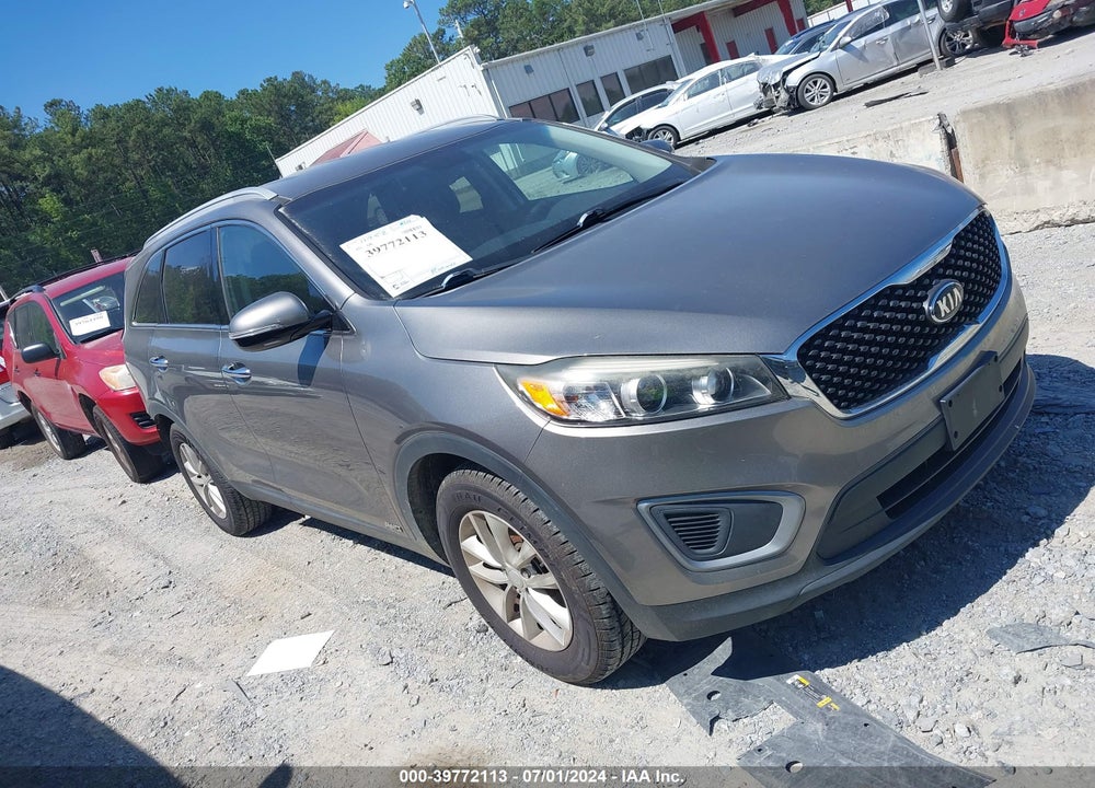 2016 KIA SORENTO 2.4L LX VIN: 5XYPGDA31GG058388