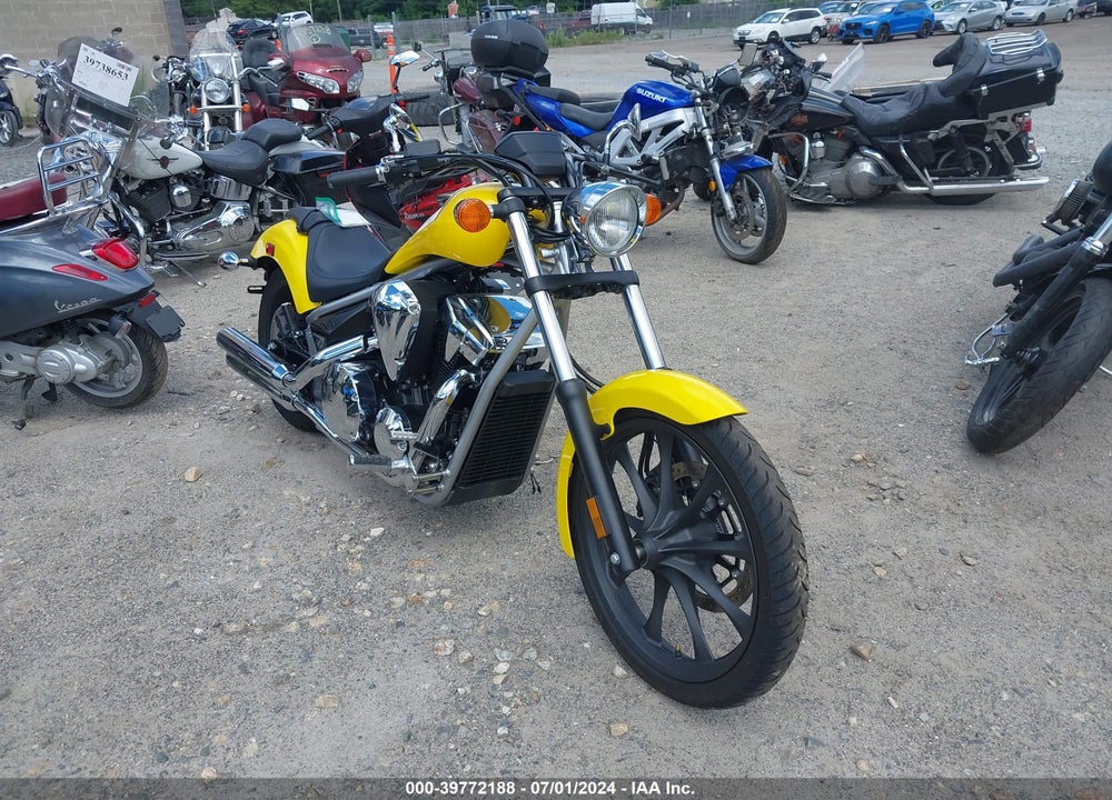2022 HONDA VT1300 CXA VIN: JH2SC6167NK600460