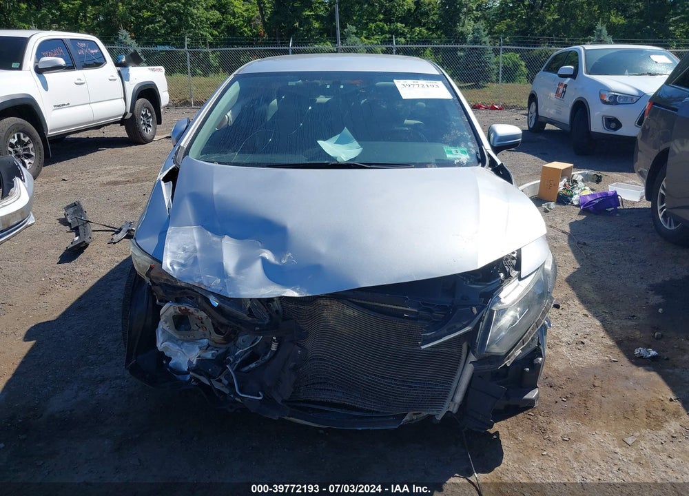 2014 HONDA CIVIC LX VIN: 19XFB2F57EE226084