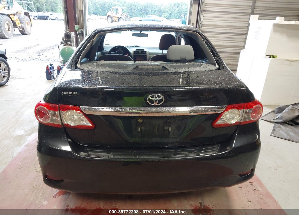 2013 TOYOTA COROLLA LE VIN: 2T1BU4EE6DC037624