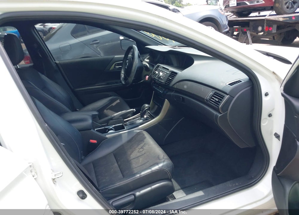 2017 HONDA ACCORD SPORT VIN: 1HGCR2F56HA306130
