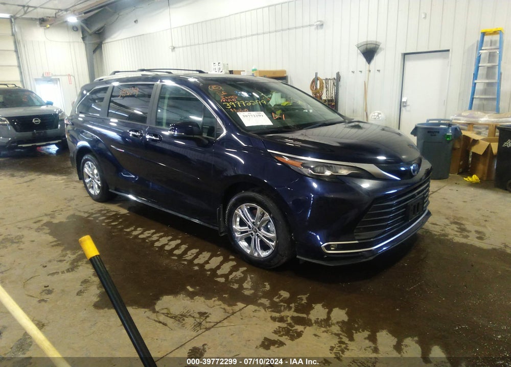 2024 TOYOTA SIENNA PLATINUM VIN: 5TDESKFC4RS116065