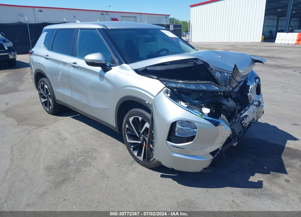 2022 MITSUBISHI OUTLANDER ES 2.5 2WD VIN: JA4J3TA85NZ030013