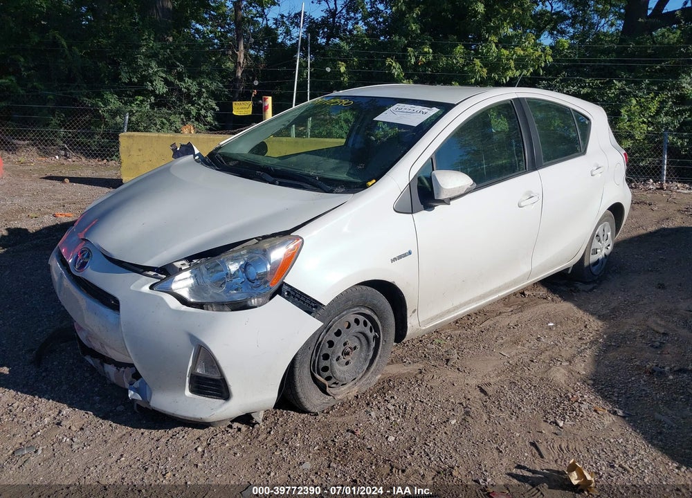 2014 TOYOTA PRIUS C ONE VIN: JTDKDTB32E1566412