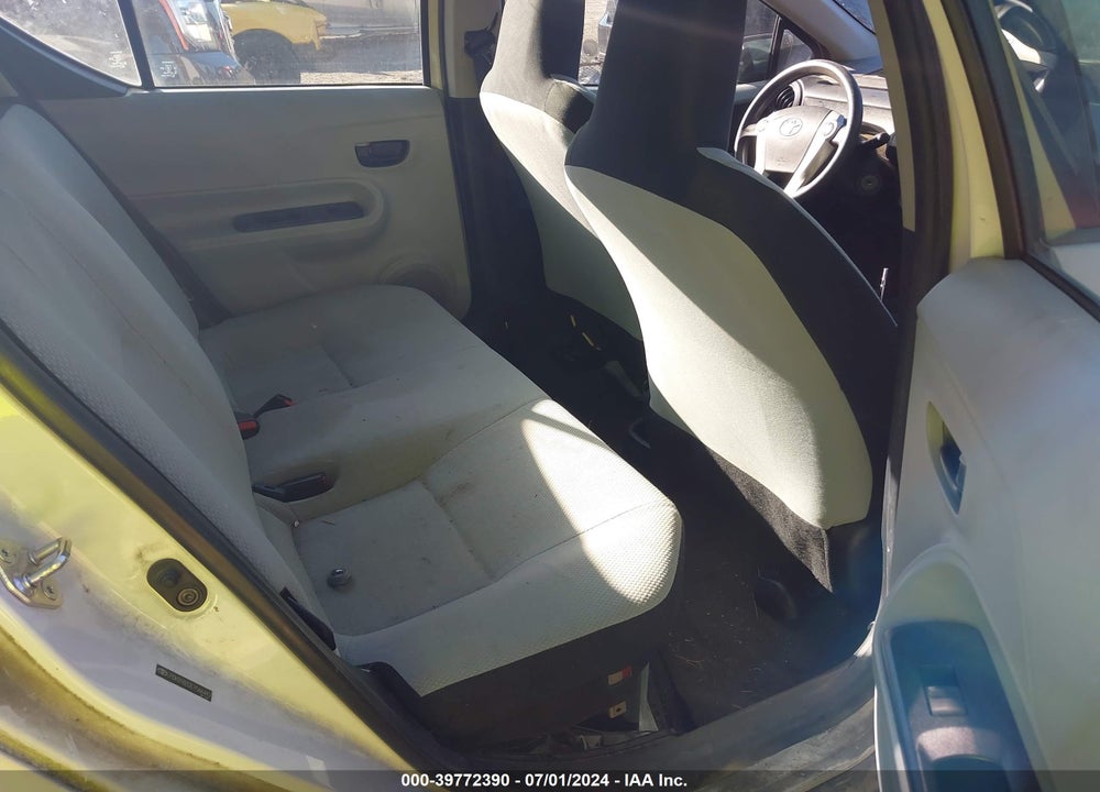 2014 TOYOTA PRIUS C ONE VIN: JTDKDTB32E1566412