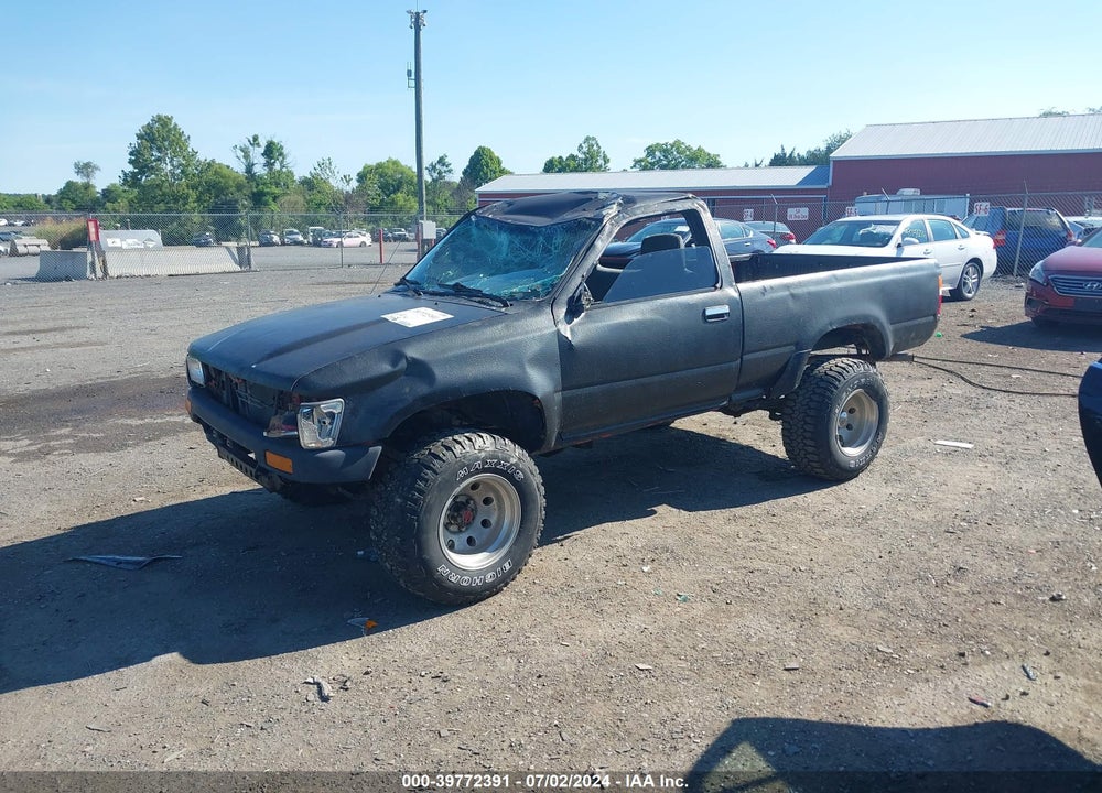 1990 TOYOTA PICKUP 1/2 TON SHT WHEELBASE DLX VIN: JT4RN01P9L7033949