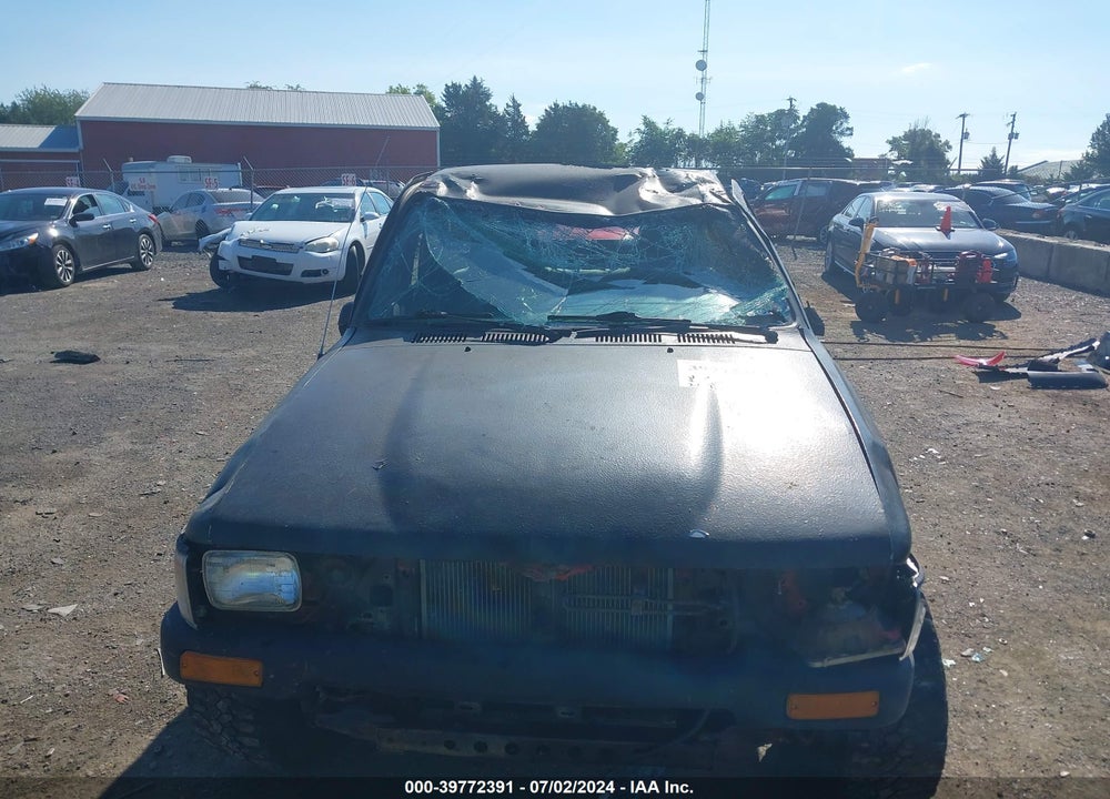 1990 TOYOTA PICKUP 1/2 TON SHT WHEELBASE DLX VIN: JT4RN01P9L7033949