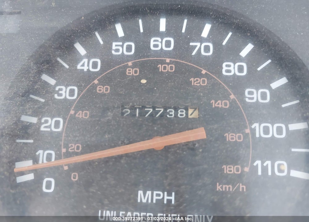 1990 TOYOTA PICKUP 1/2 TON SHT WHEELBASE DLX VIN: JT4RN01P9L7033949