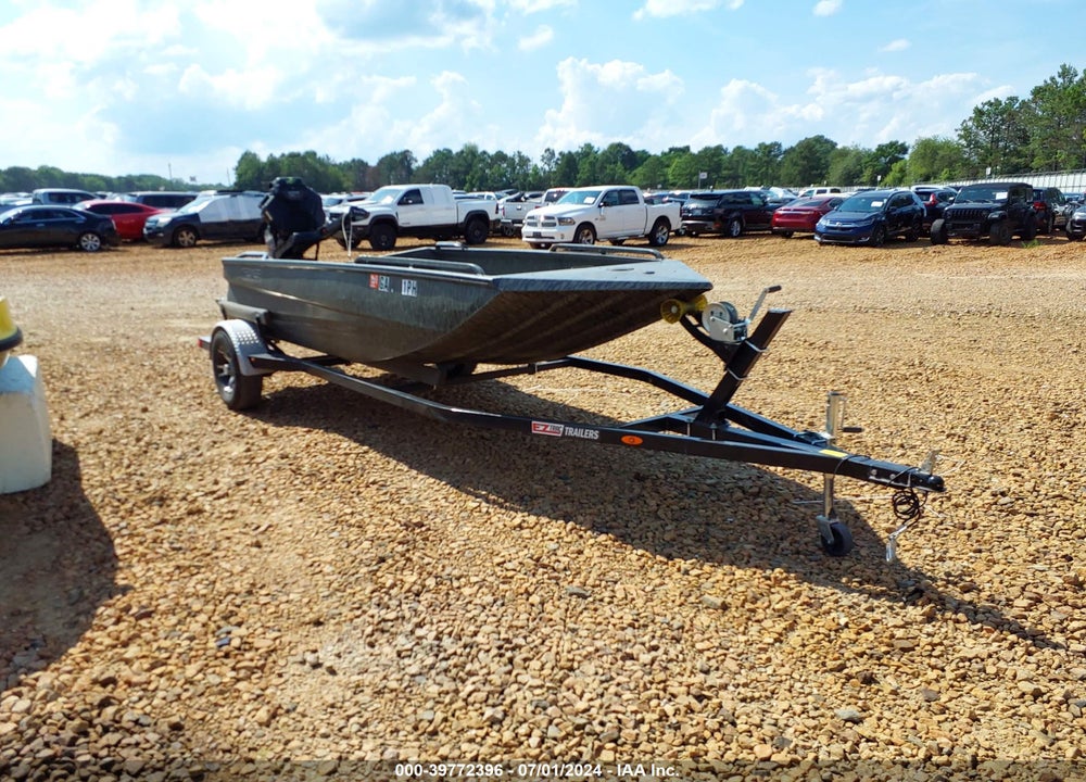 2024 EDGEMARINE BOAT VIN: WAC38285F324