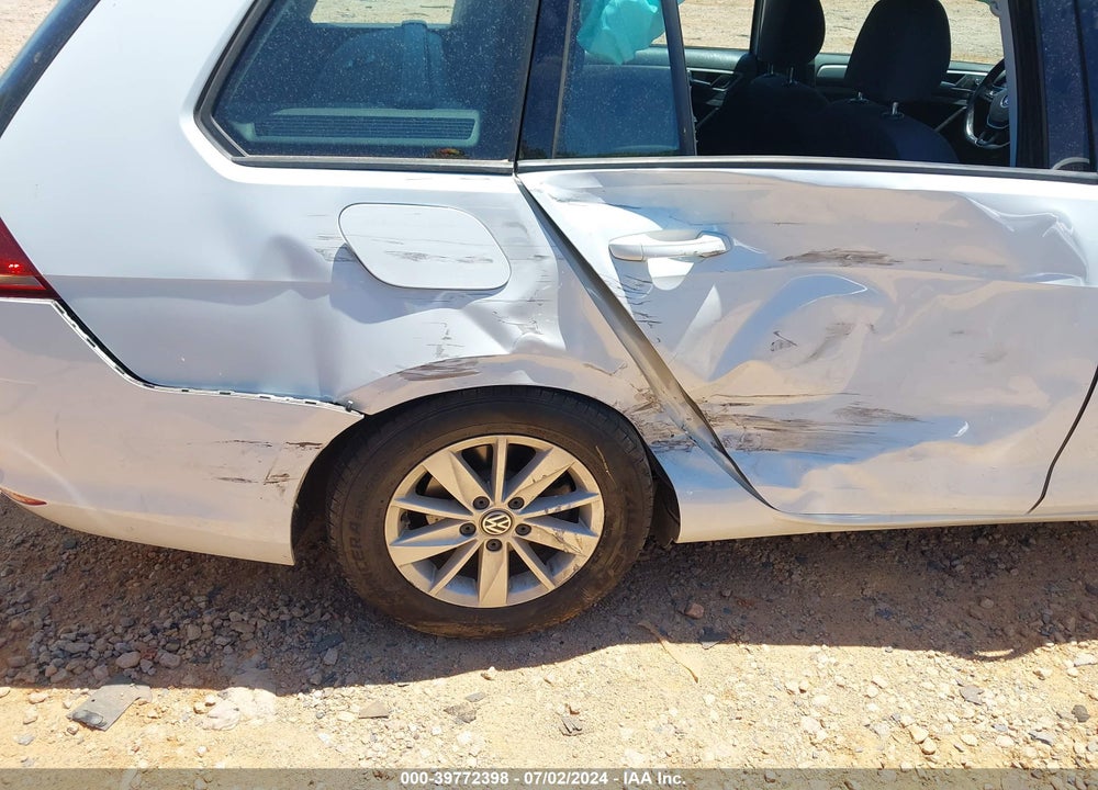 2017 VOLKSWAGEN GOLF SPORTWAGEN TSI S VIN: 3VWA17AUXHM510776