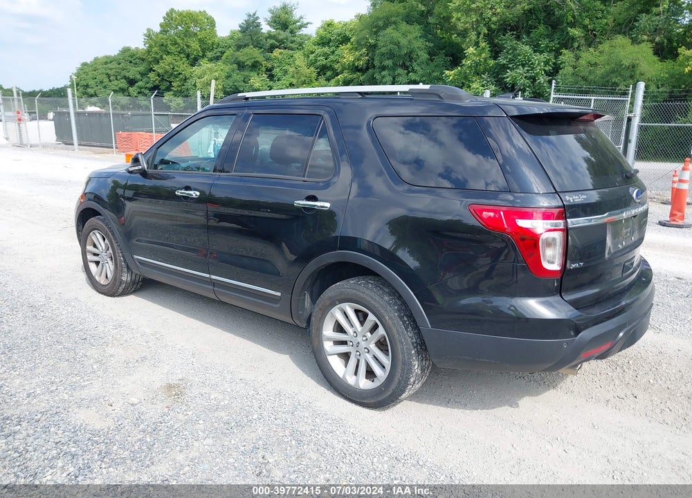 2015 FORD EXPLORER XLT VIN: 1FM5K8D82FGA62798