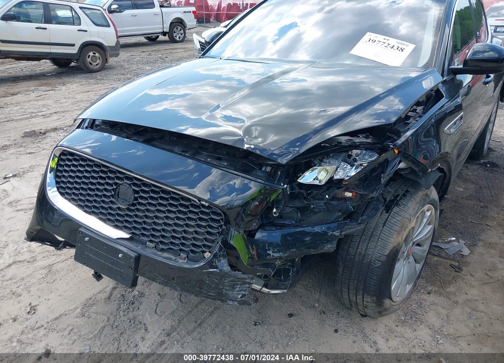 2018 JAGUAR E-PACE VIN: SADFP2FX1J1Z02999