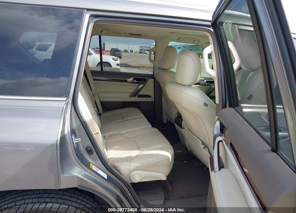 2010 LEXUS 460 VIN: JTJBM7FX5A5007442