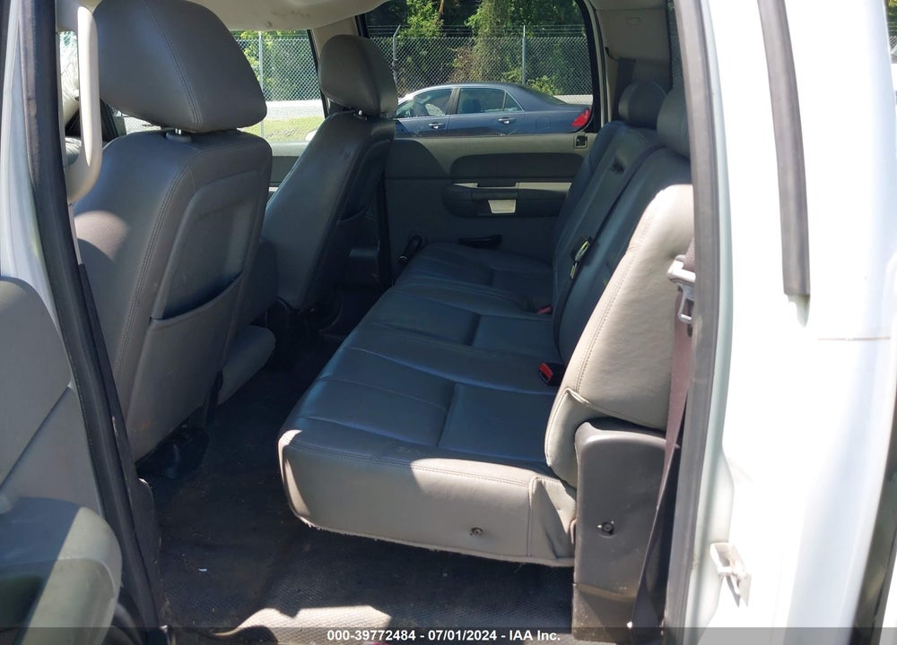 2013 CHEVROLET SILVERADO 3500HD WORK TRUCK VIN: 1GC4CZC83DF111868