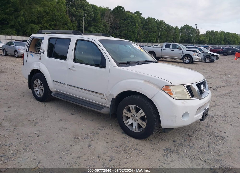 2011 NISSAN PATHFINDER SILVER VIN: 5N1AR1NB8BC626791