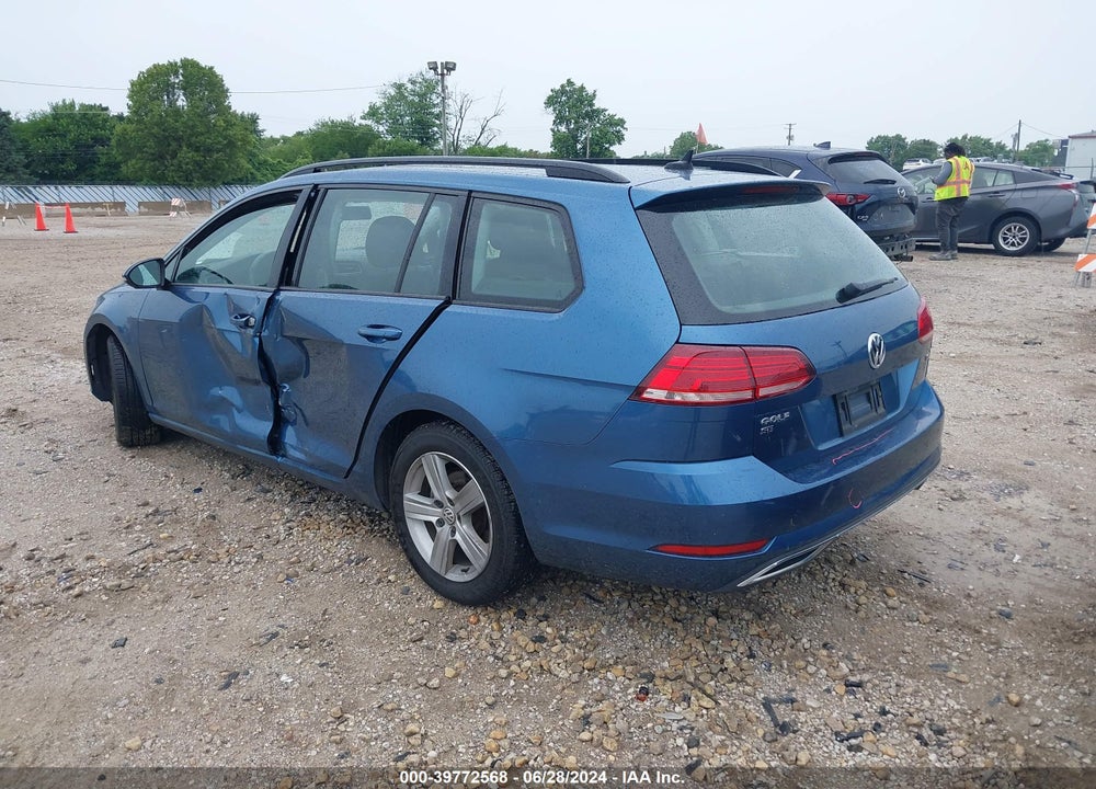 2018 VOLKSWAGEN GOLF SPORTWAGEN TSI S/TSI SE VIN: 3VWD17AUXJM751711