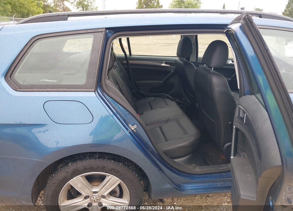 2018 VOLKSWAGEN GOLF SPORTWAGEN TSI S/TSI SE VIN: 3VWD17AUXJM751711