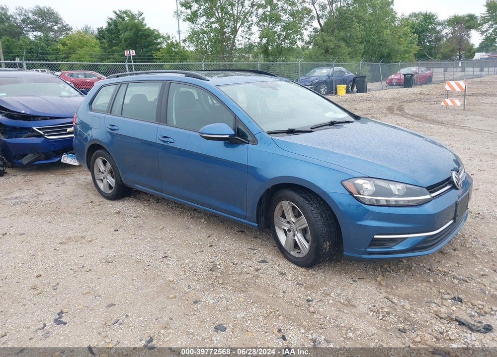 2018 VOLKSWAGEN GOLF SPORTWAGEN TSI S/TSI SE VIN: 3VWD17AUXJM751711