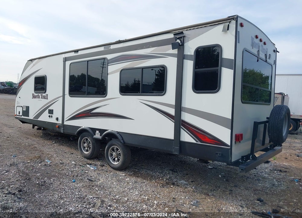 2017 HEARTLAND 26LRSS NORTH TRAIL VIN: 5SFNB3025HE343031