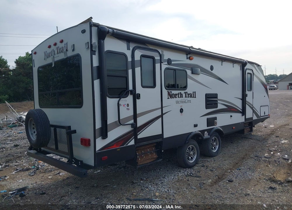 2017 HEARTLAND 26LRSS NORTH TRAIL VIN: 5SFNB3025HE343031