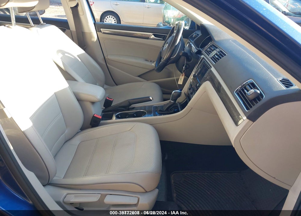2016 VOLKSWAGEN PASSAT 1.8T SE VIN: 1VWBT7A35GC055342
