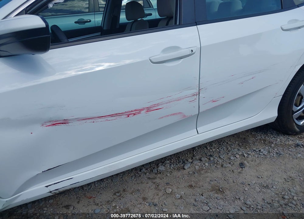 2018 HONDA CIVIC LX VIN: 2HGFC2F52JH566563