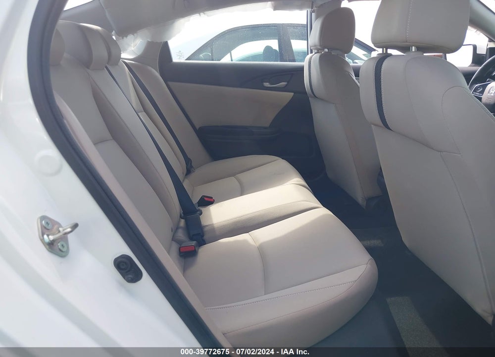 2018 HONDA CIVIC LX VIN: 2HGFC2F52JH566563