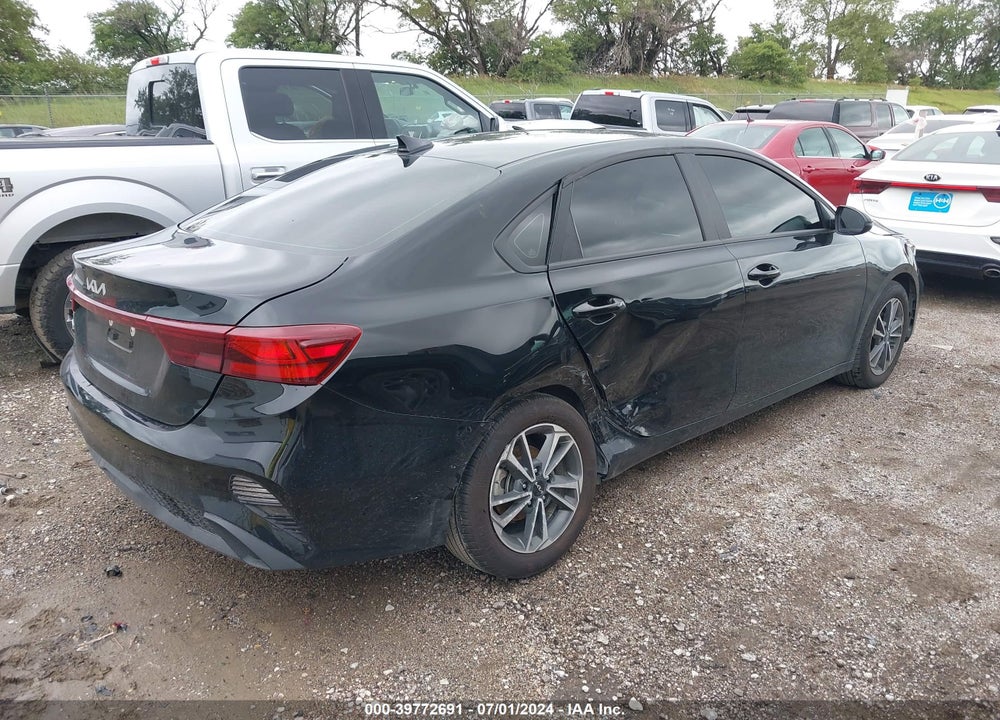 2024 KIA FORTE LXS VIN: 3KPF24AD7RE697619