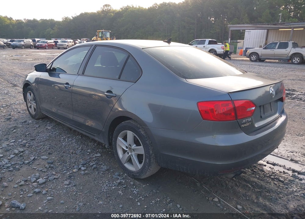 2012 VOLKSWAGEN JETTA 2.0L TDI VIN: 3VW3L7AJ9CM004888
