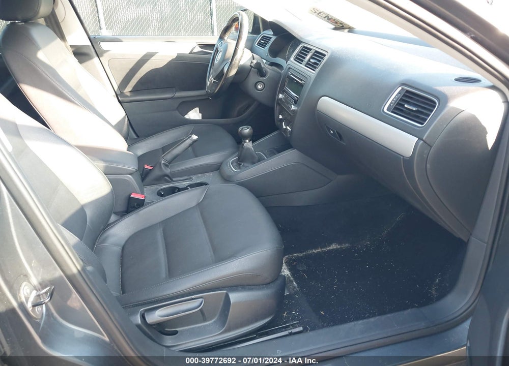 2012 VOLKSWAGEN JETTA 2.0L TDI VIN: 3VW3L7AJ9CM004888