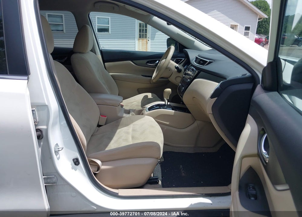 2015 NISSAN ROGUE SV VIN: 5N1AT2MV3FC915554