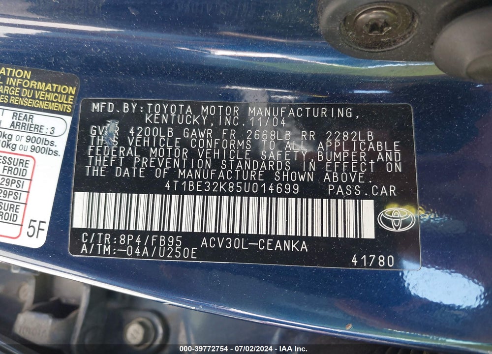 2005 TOYOTA CAMRY VIN: 4T1BE32K85U014699
