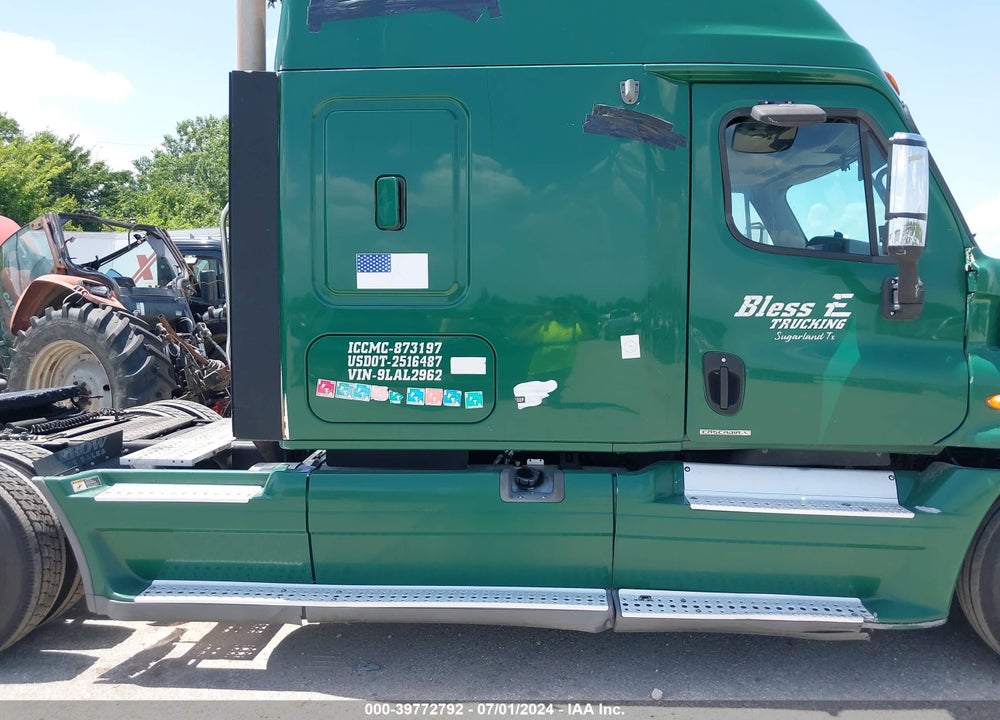 2009 FREIGHTLINER CASCADIA 125 VIN: 1FUJGLDR59LAL2962