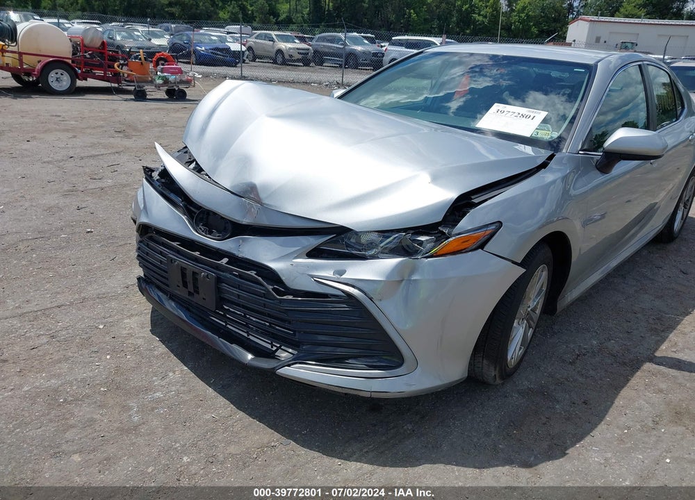 2021 TOYOTA CAMRY LE VIN: 4T1C11AK7MU416458