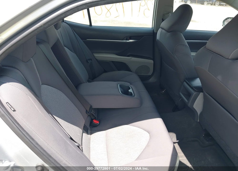 2021 TOYOTA CAMRY LE VIN: 4T1C11AK7MU416458
