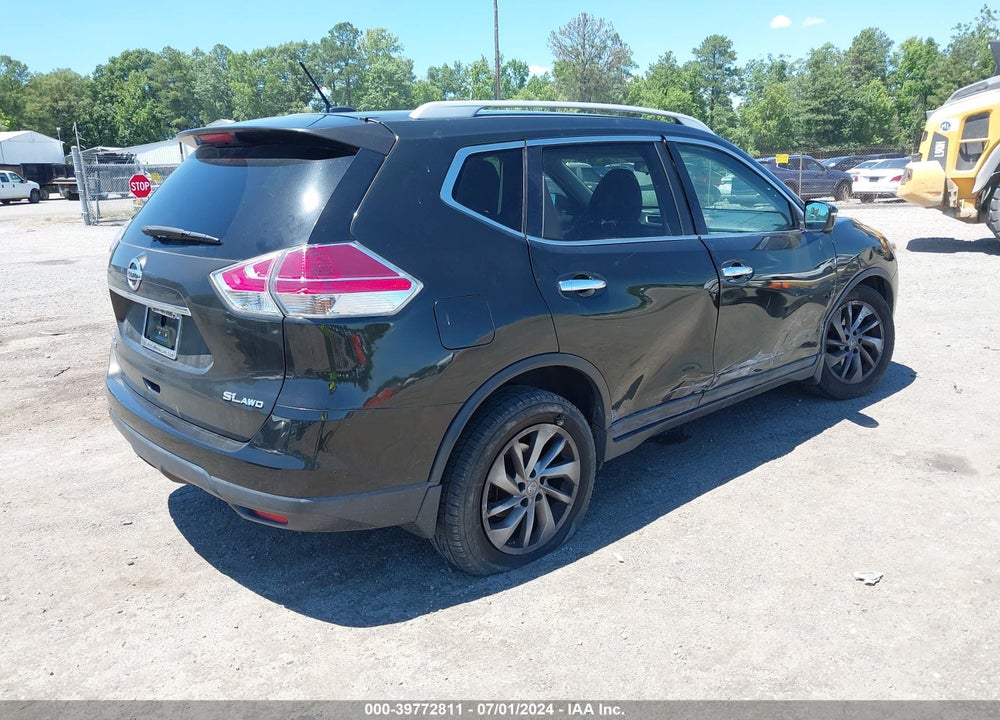 2015 NISSAN ROGUE SL VIN: 5N1AT2MV8FC845632
