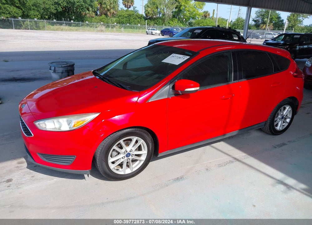 2015 FORD FOCUS SE VIN: 1FADP3K29FL328639