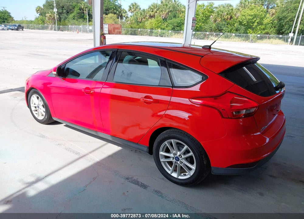 2015 FORD FOCUS SE VIN: 1FADP3K29FL328639