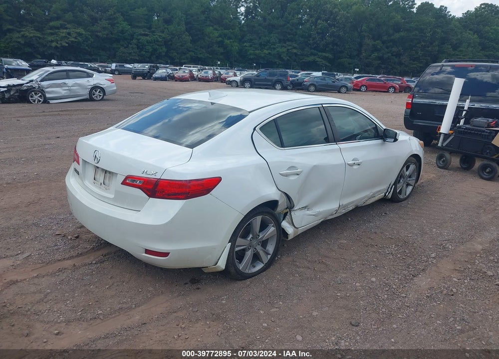 2013 ACURA ILX 2.0L VIN: 19VDE1F75DE007741