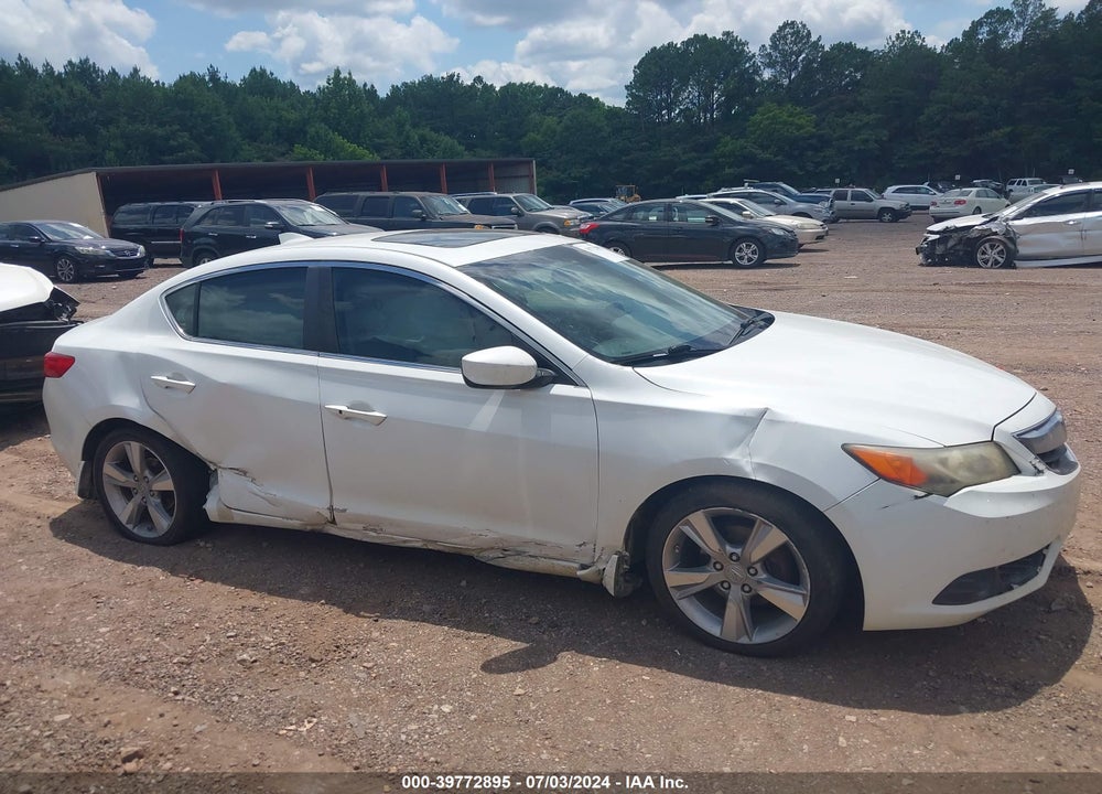 2013 ACURA ILX 2.0L VIN: 19VDE1F75DE007741