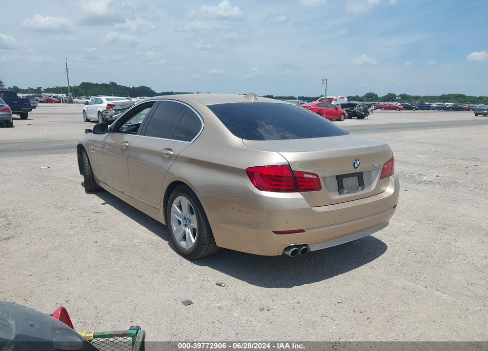 2011 BMW 528I VIN: WBAFR1C58BDJ97912