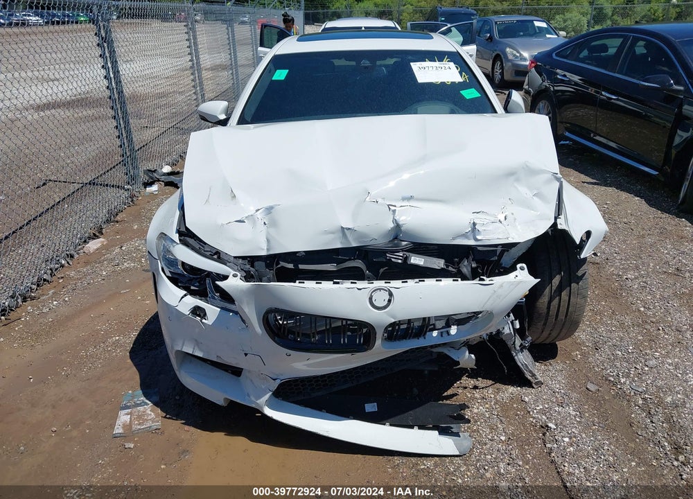 2013 BMW M5 VIN: WBSFV9C59DD096807
