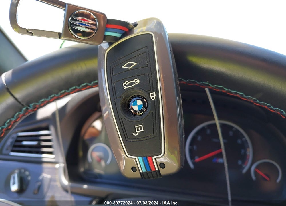 2013 BMW M5 VIN: WBSFV9C59DD096807