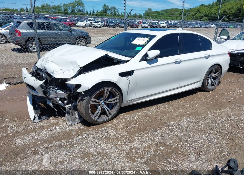 2013 BMW M5 VIN: WBSFV9C59DD096807
