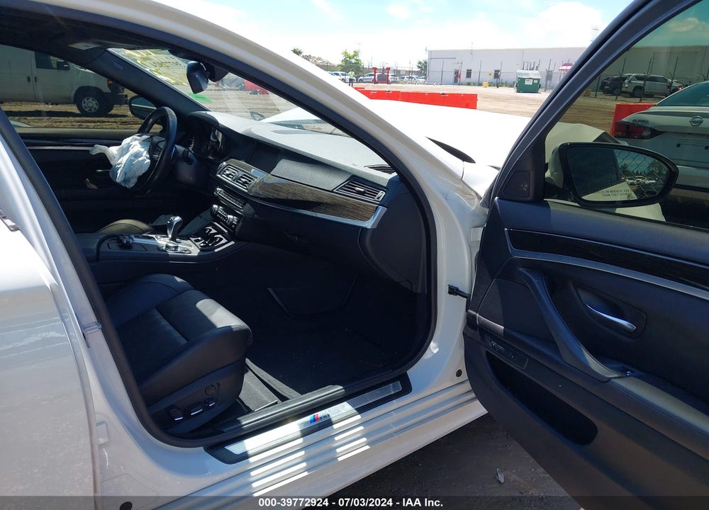2013 BMW M5 VIN: WBSFV9C59DD096807
