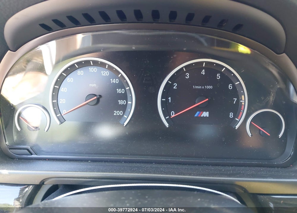 2013 BMW M5 VIN: WBSFV9C59DD096807
