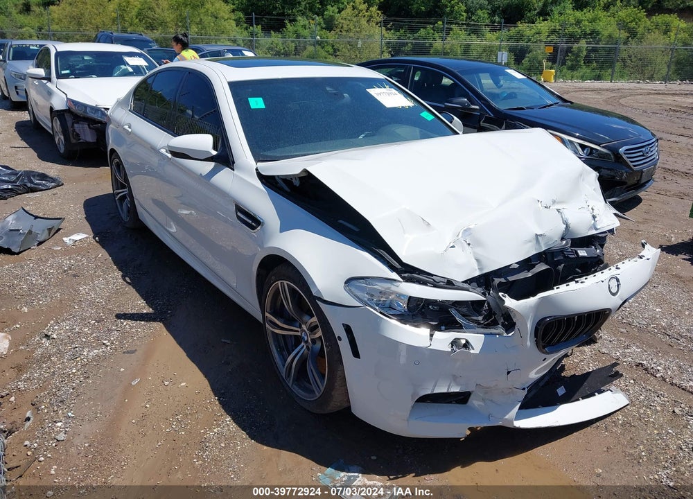 2013 BMW M5 VIN: WBSFV9C59DD096807